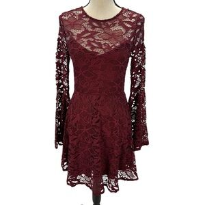 Material Girl Long Bell Sleeve Lace Midi Dress - Burgundy Red - size Medium